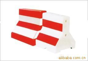 高速公路護(hù)欄板與市政道路安全防撞隔離墩 深圳市華長源實(shí)業(yè)的優(yōu)質(zhì)供應(yīng)